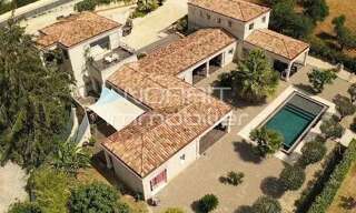 Maison 8 Pièces 325 m² à vendre à Tourrette-Levens (06690)