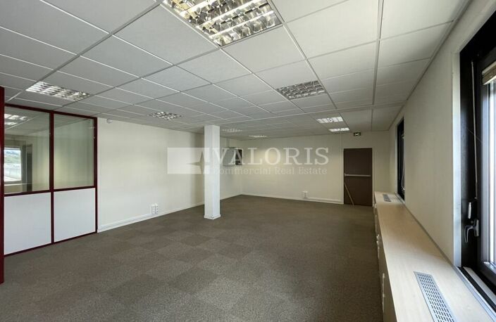 BUREAUX à LOUER — photo 3