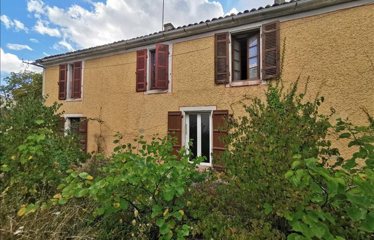 maison 6 pièces 173 m2 à vendre à Matha (17160)