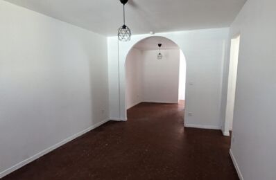 location appartement 590 € CC /mois à proximité de La Crau (83260)