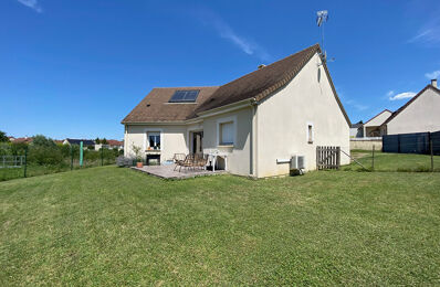 vente maison 219 850 € à proximité de Saint-Caprais (18400)