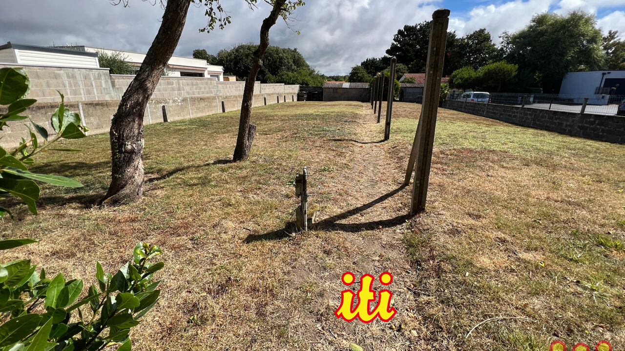 terrain  pièces 369 m2 à vendre à Chateau-d'Olonne (85180)