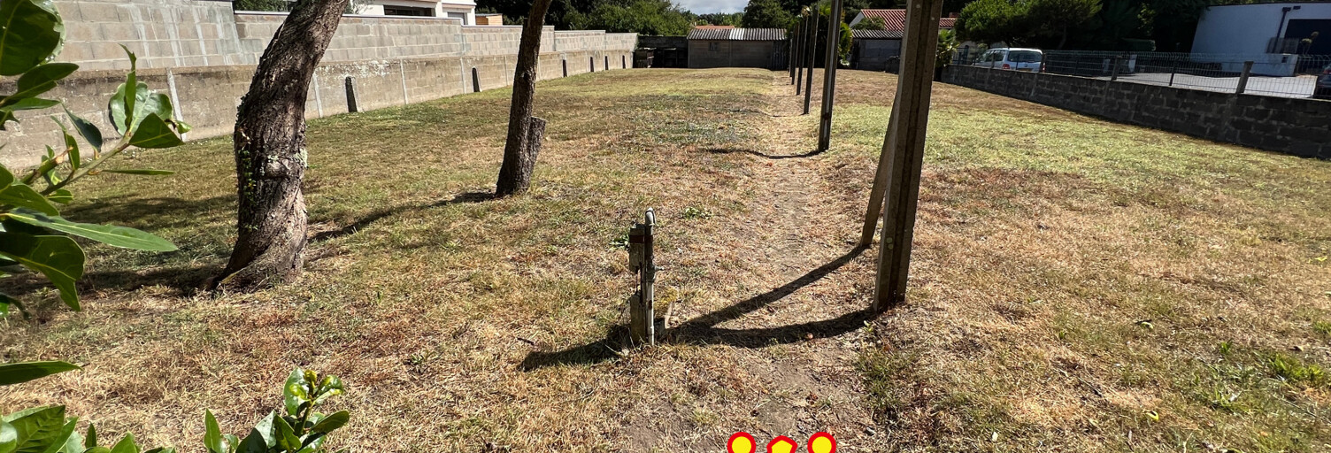 Terrain  369 m² à vendre à Les Sables-d'Olonne (85180)