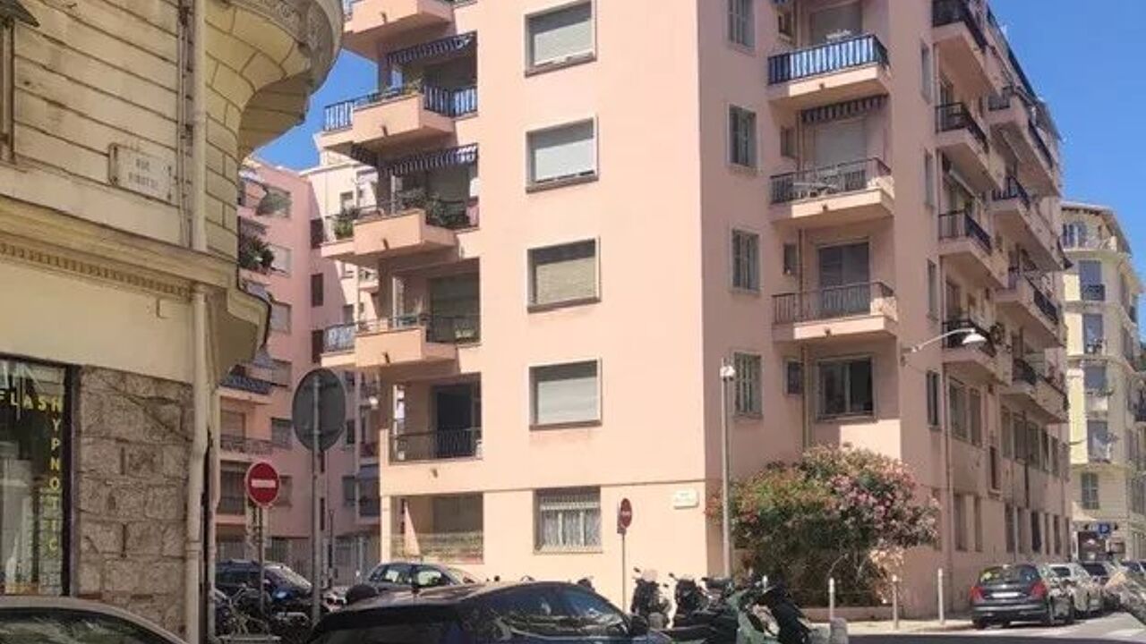 appartement 2 pièces 58 m2 à vendre à Nice (06300)