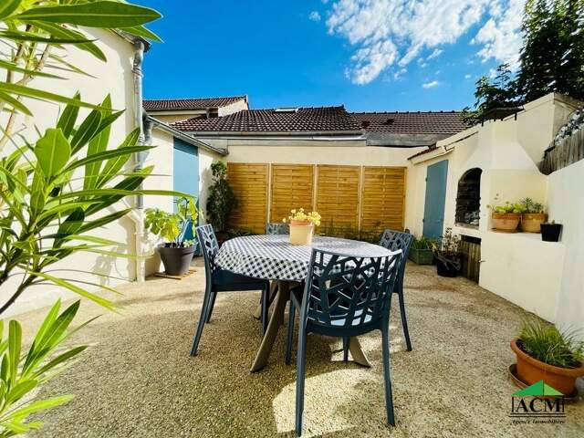 Maison 6 pièces 106 m² à Auvers-sur-Oise — photo du bien