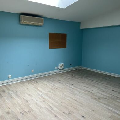 Bureau 50 m²