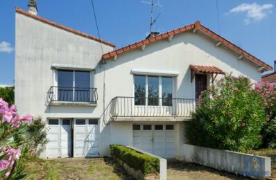 vente maison 159 000 € à proximité de Saint-Juire-Champgillon (85210)