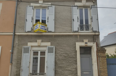 vente maison 196 250 € à proximité de La Guierche (72380)
