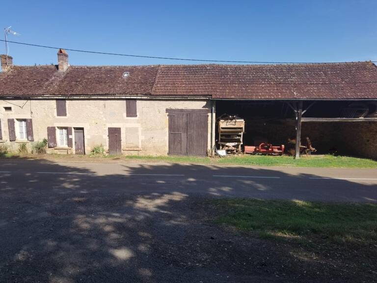 ANCIENNE FERMETTE DE PLAIN PIED — photo 1