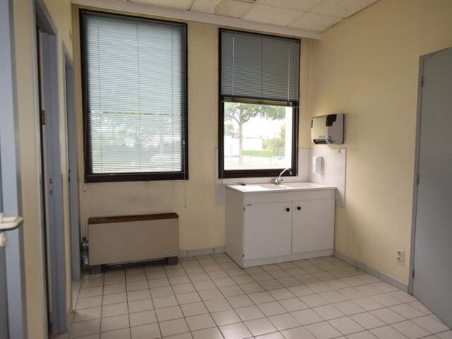 Local commercial - 60m ² — photo du bien