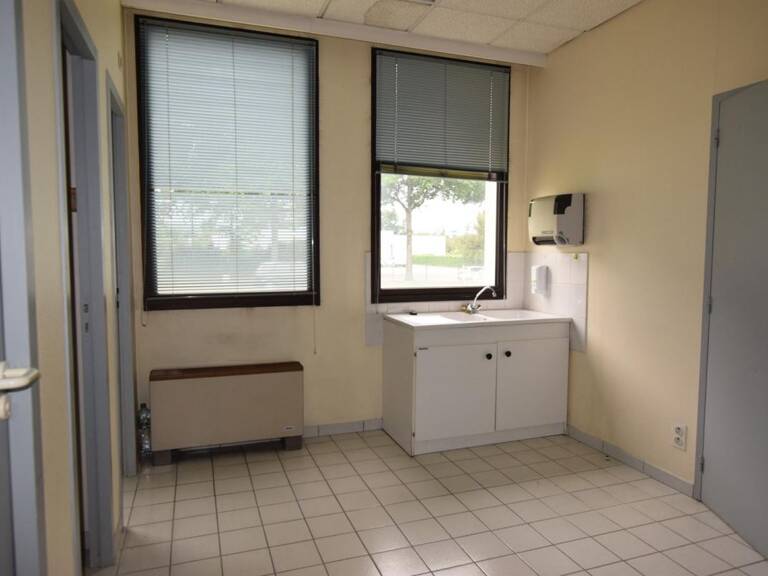 Local commercial - 60m ² — photo 1