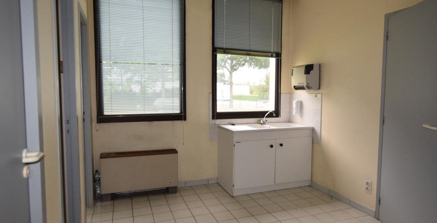Local commercial - 60m ² — photo 1