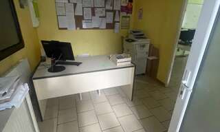 Commerce   m² à louer à Avesnelles (59440)