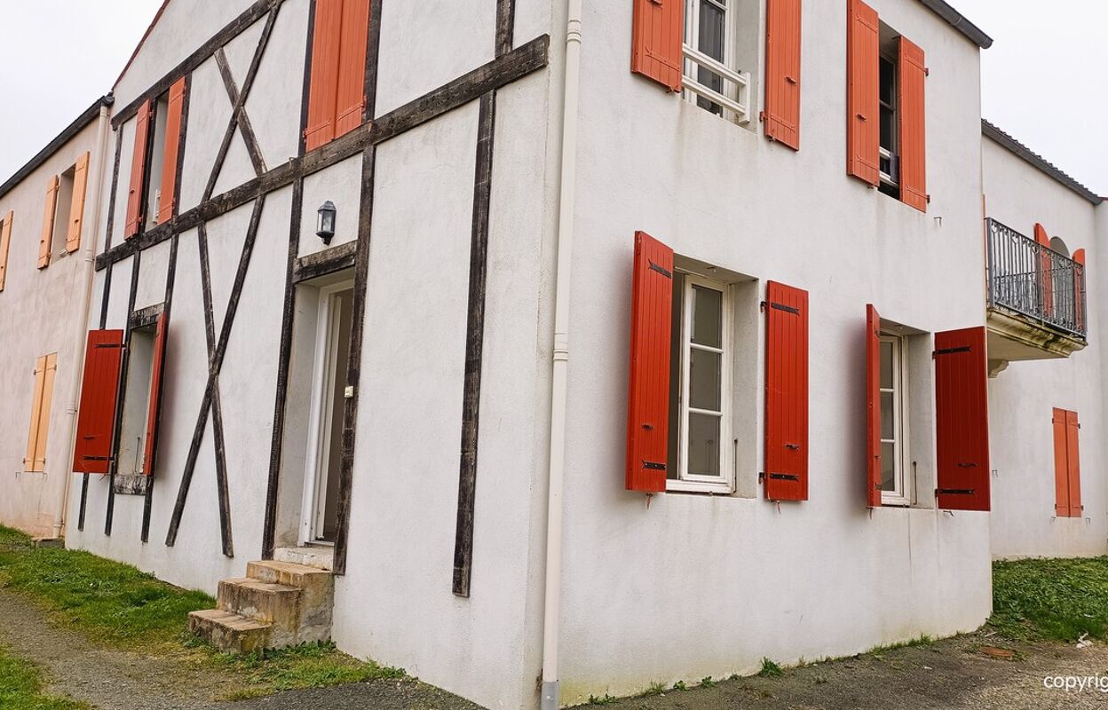 appartement 2 pièces 42 m2 à vendre à Courçon (17170)