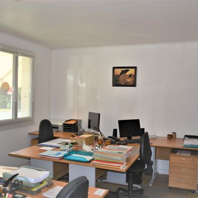 Bureau 50 m²