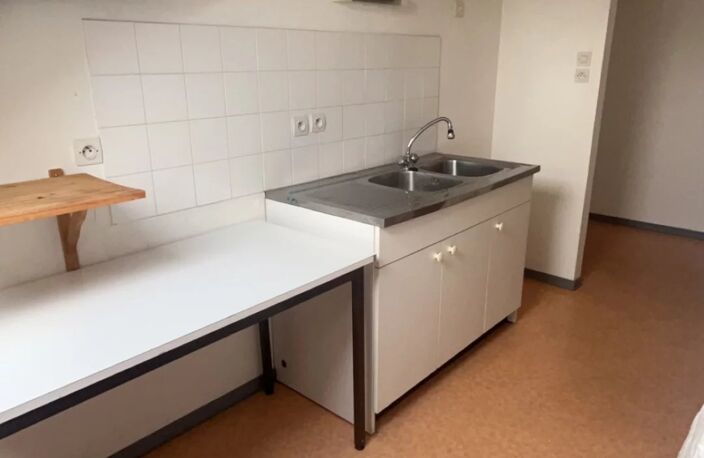 Location appartement   à Solre-le-Château (59740) — photo 3