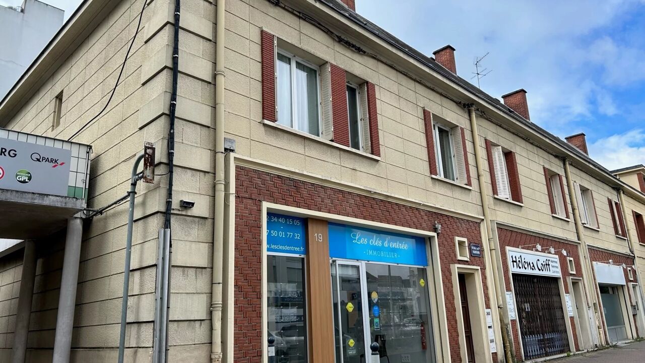 commerce  pièces 55 m2 à louer à Chartres (28000)