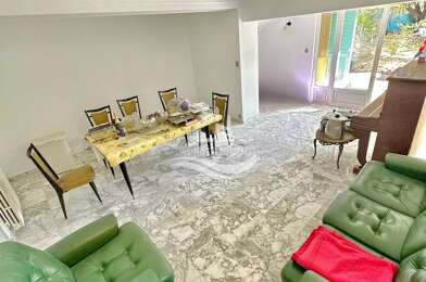 Maison 4 pièces 2700 €