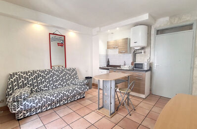 location appartement 300 € CC /mois à proximité de Roquemaure (30150)
