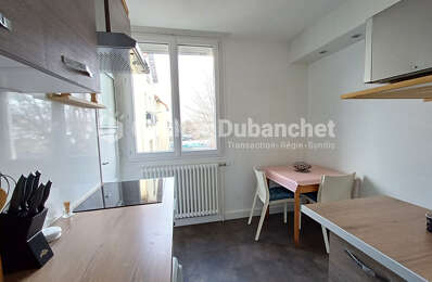 location appartement 580 € CC /mois à proximité de Ambierle (42820)