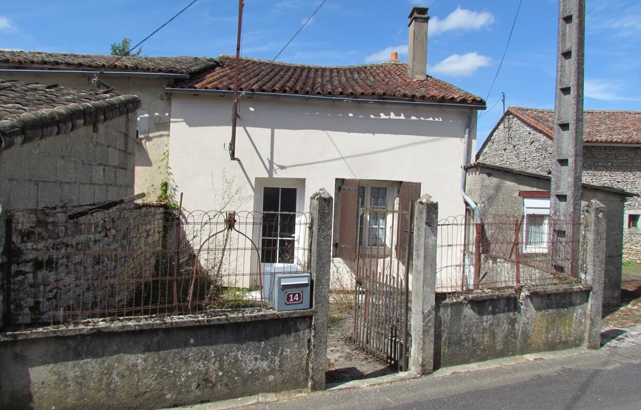 maison 3 pièces 62 m2 à vendre à Ruffec (16700)