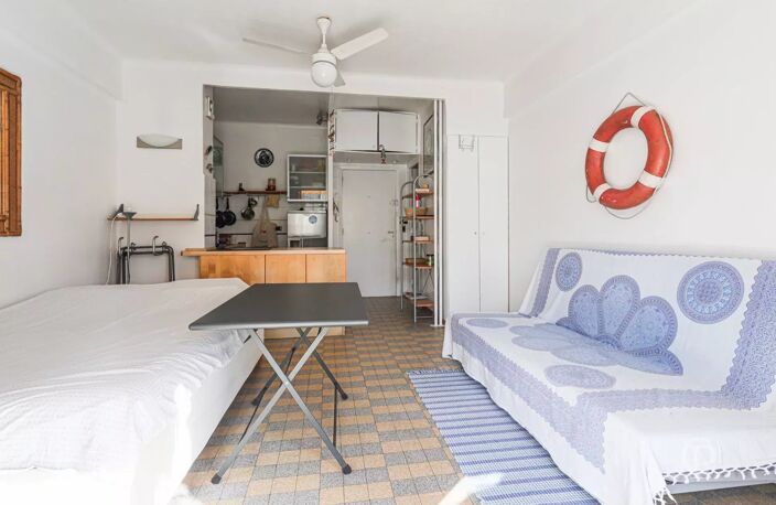 NICE LE PORT - STUDIO - TERRASSE — photo 3