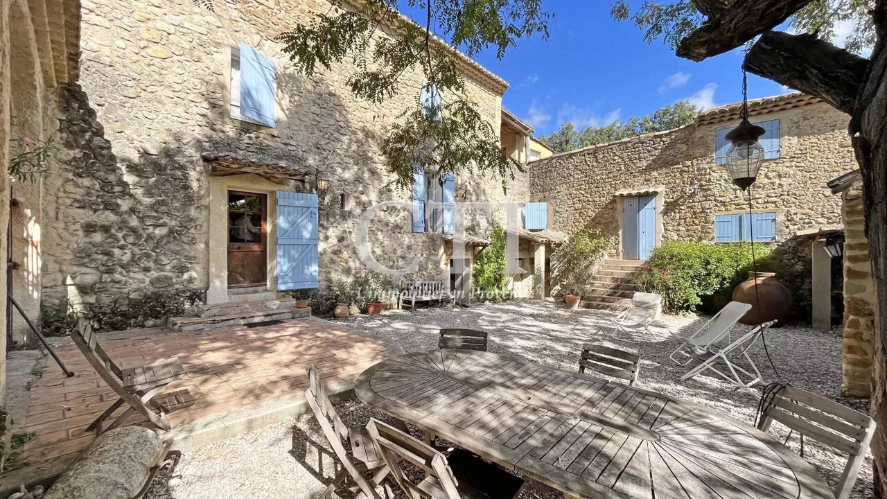 maison 10 pièces 317 m2 à vendre à Vaison-la-Romaine (84110)