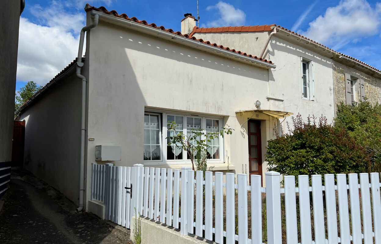 maison 4 pièces 99 m2 à vendre à Sainte-Hermine (85210)
