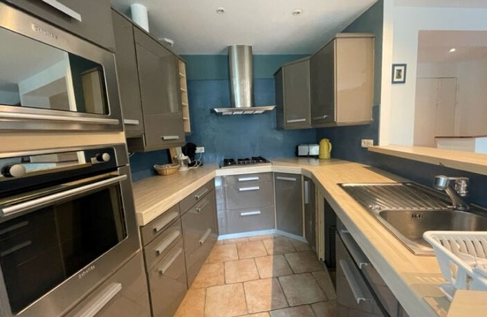 Quartier des Halles, bel appartement à vendre — photo 3