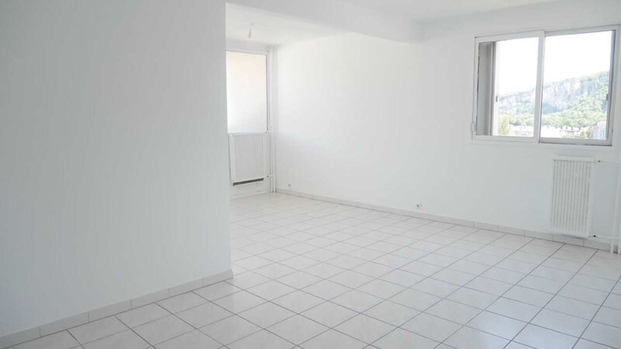appartement 4 pièces 69 m2 à vendre à Sassenage (38360)