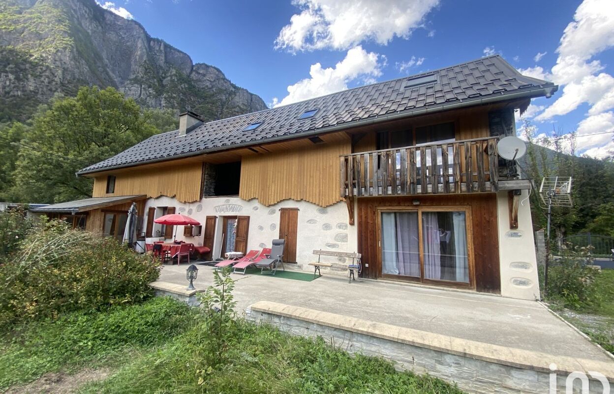 maison 5 pièces 170 m2 à vendre à Le Bourg-d'Oisans (38520)