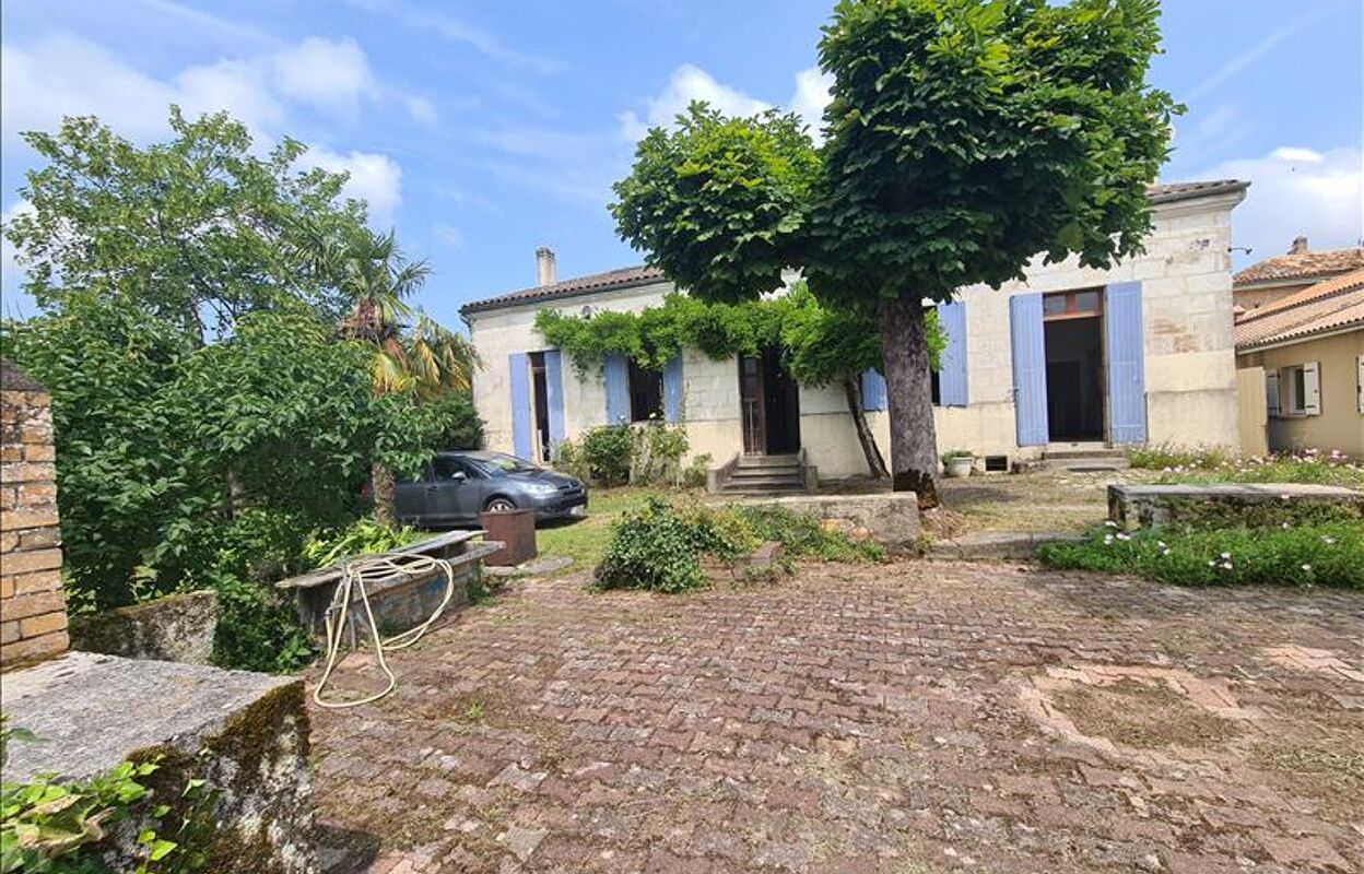 maison 4 pièces 155 m2 à vendre à Montlieu-la-Garde (17210)