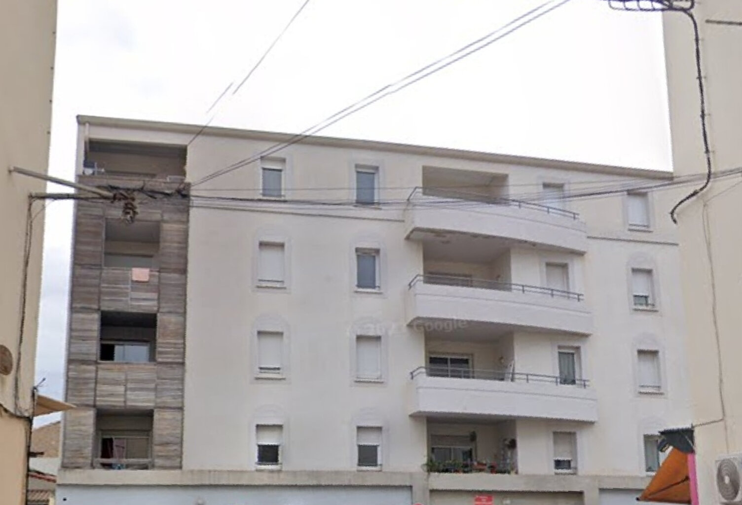 Béziers, appartement T2 avec terrasse et parking couvert — photo 1