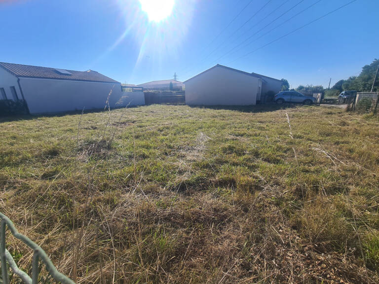 POITIERS, CHU, terrain constructible viabilisé — photo 1