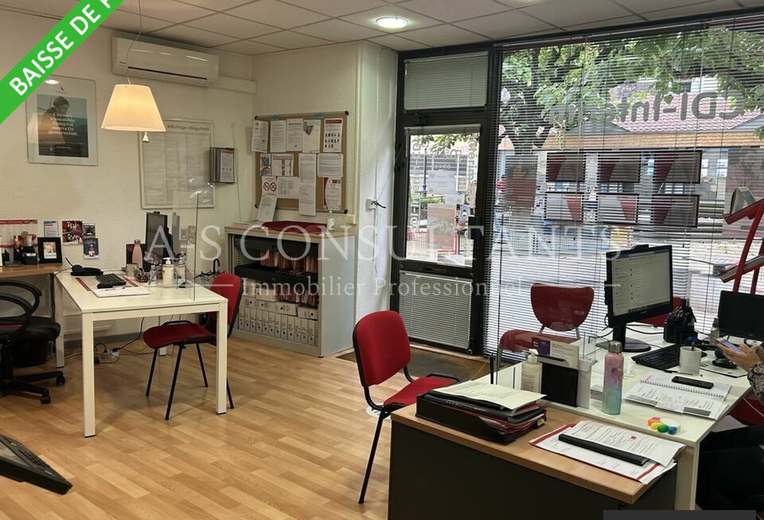 BUREAUX/LOCAUX PRO à vendre — photo 1