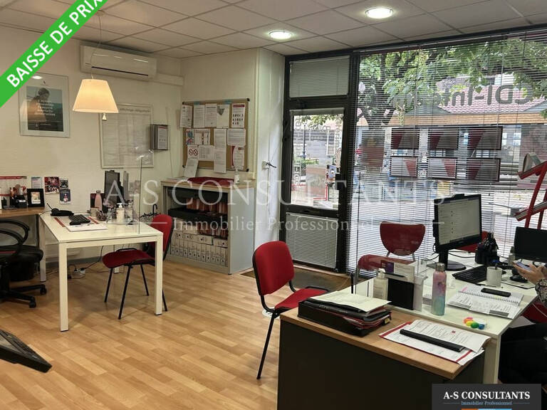 BUREAUX/LOCAUX PRO A VENDRE — photo 1
