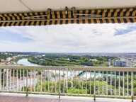Lyon 4 - Croix Rousse  bourg - Vue panoramique - Appartement au 9ème étage de 154 m² - Terrasse 25 m² - 3 Chambres - 2 caves - garage double — photo 2