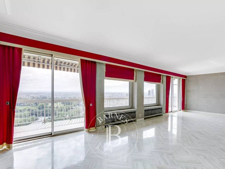 Lyon 4 - Croix Rousse  bourg - Vue panoramique - Appartement au 9ème étage de 154 m² - Terrasse 25 m² - 3 Chambres - 2 caves - garage double — photo 1