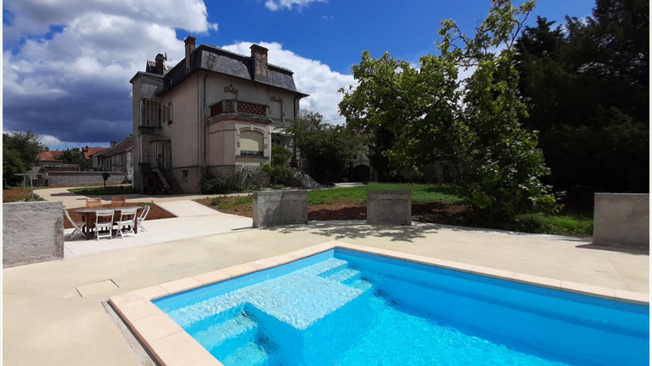 maison 9 pièces 315 m2 à vendre à Liffol-le-Grand (88350)