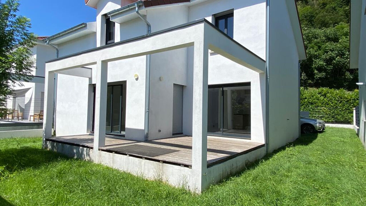 maison 6 pièces 135 m2 à vendre à Fontanil-Cornillon (38120)