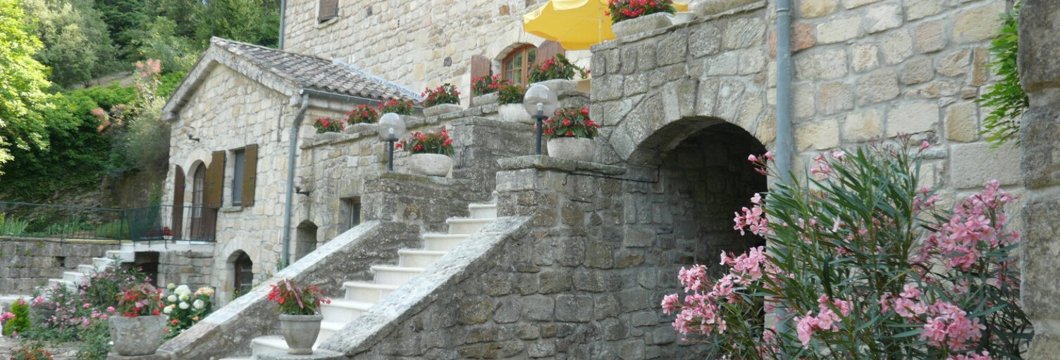 Maison 9 Pièces 306 m² à vendre à Ucel (07200)