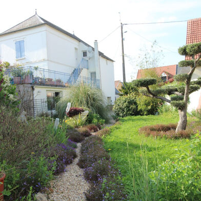 Maison 6 pièces 310 m²