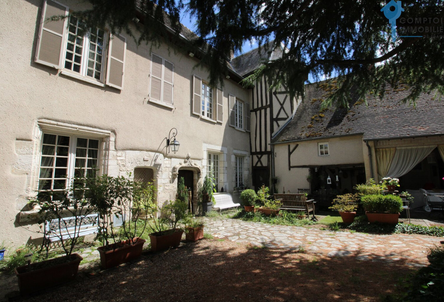 Dpt Eure (27) à vendre Hôtel particulier des XIV et XVème si — photo 1