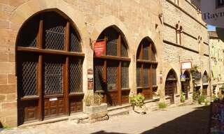 Maison 9 Pièces 313 m² à vendre à Cordes-sur-Ciel (81170)