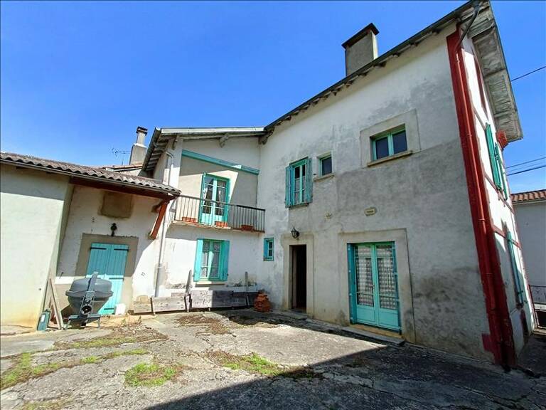 Maison en pierre de 5 pièces principales — photo 1