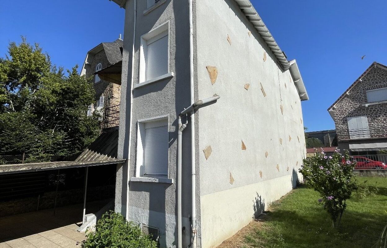 immeuble  pièces 115 m2 à vendre à Saint-Priest-Taurion (87480)