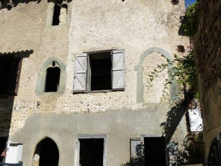 À vendre, prix en baisse! Trie sur Baise (Hautes Pyrénées) Maison de ville historique à rénover. A quelques pas des commerces et services — photo 1