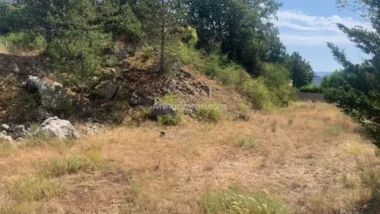 terrain  pièces 1600 m2 à vendre à Saint-Julien-du-Verdon (04170)