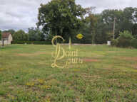 TERRAIN PLAT DE 1596 M2 EN FIN DE VILLAGE — photo 4