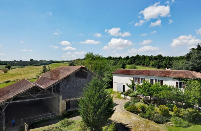 Très belle propriété au calme avec vues magnifiques, 2 maisons (fort potentiel gîte et chambre d'hôtes), dépendances et installations équestres sur plus de 4 ha à vendre proche de Montesquiou, Gers — photo 5